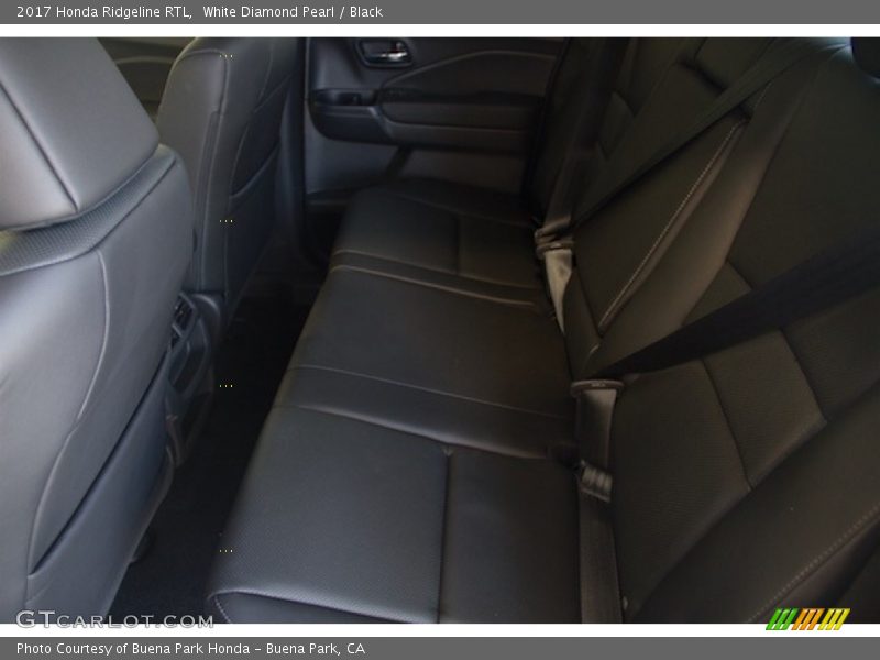 White Diamond Pearl / Black 2017 Honda Ridgeline RTL