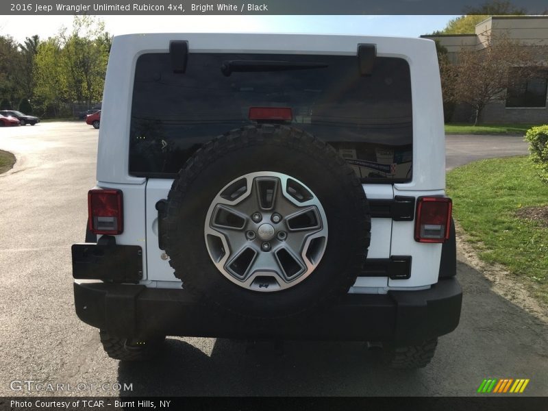 Bright White / Black 2016 Jeep Wrangler Unlimited Rubicon 4x4
