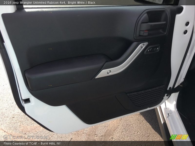 Bright White / Black 2016 Jeep Wrangler Unlimited Rubicon 4x4