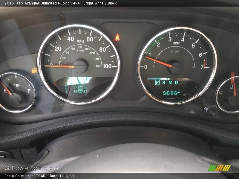 Bright White / Black 2016 Jeep Wrangler Unlimited Rubicon 4x4