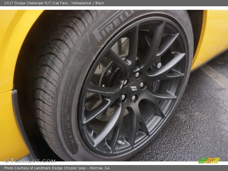 YellowJacket / Black 2017 Dodge Challenger R/T Scat Pack