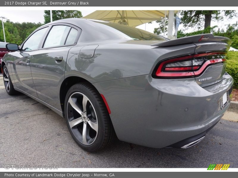 Destroyer Grey / Black 2017 Dodge Charger SE