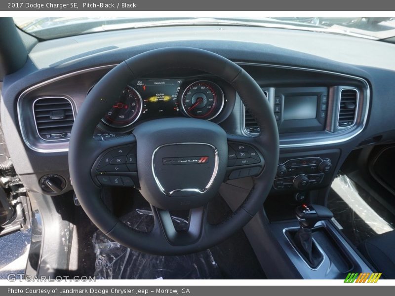 Pitch-Black / Black 2017 Dodge Charger SE