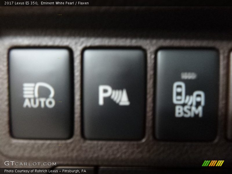 Eminent White Pearl / Flaxen 2017 Lexus ES 350