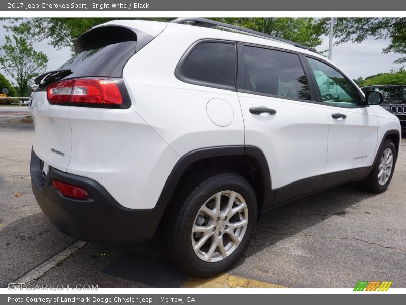 Bright White / Black 2017 Jeep Cherokee Sport