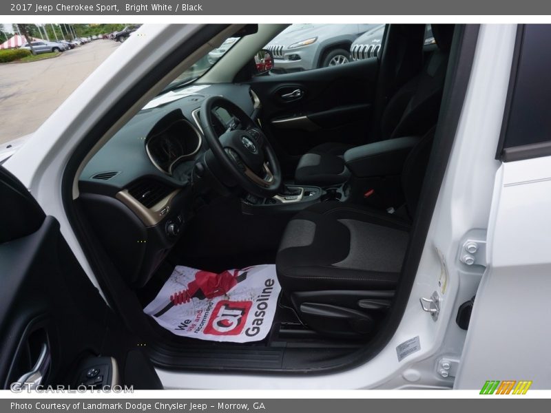 Bright White / Black 2017 Jeep Cherokee Sport