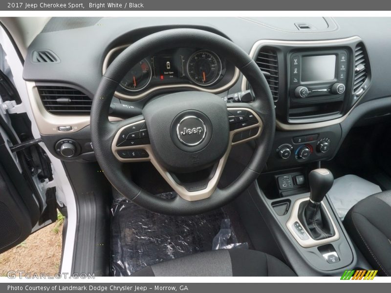 Bright White / Black 2017 Jeep Cherokee Sport