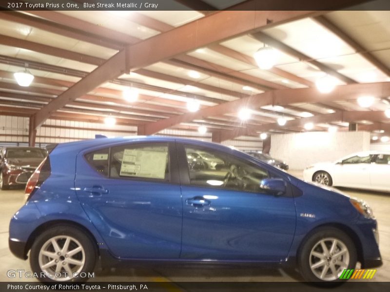 Blue Streak Metallic / Gray 2017 Toyota Prius c One