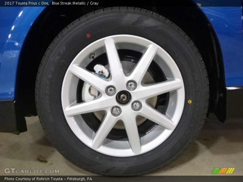  2017 Prius c One Wheel