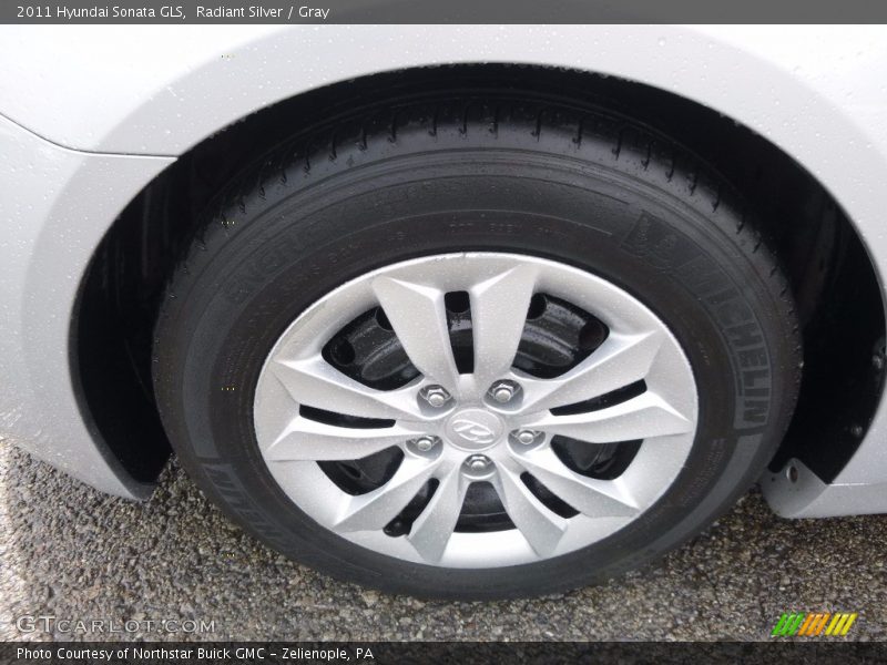 Radiant Silver / Gray 2011 Hyundai Sonata GLS