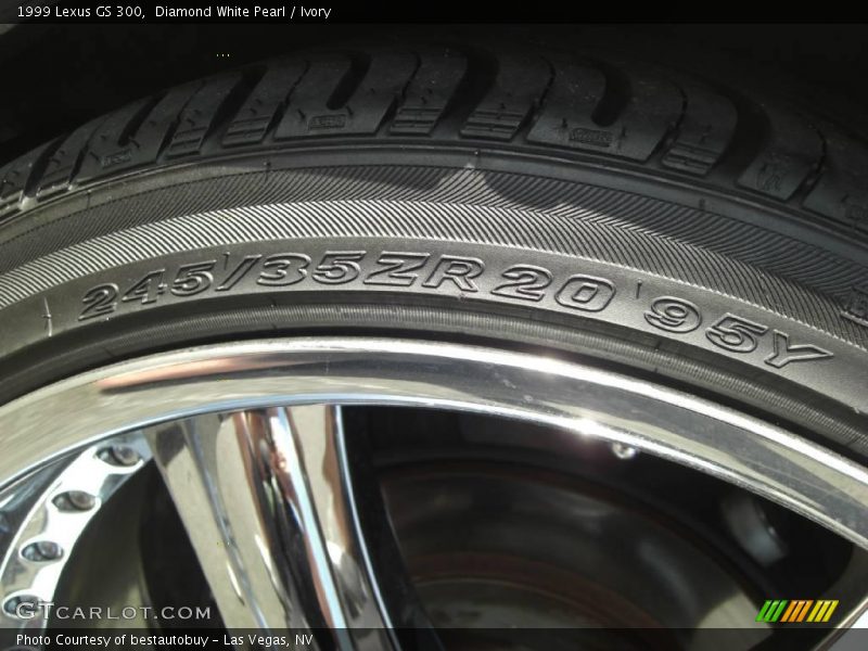 Diamond White Pearl / Ivory 1999 Lexus GS 300