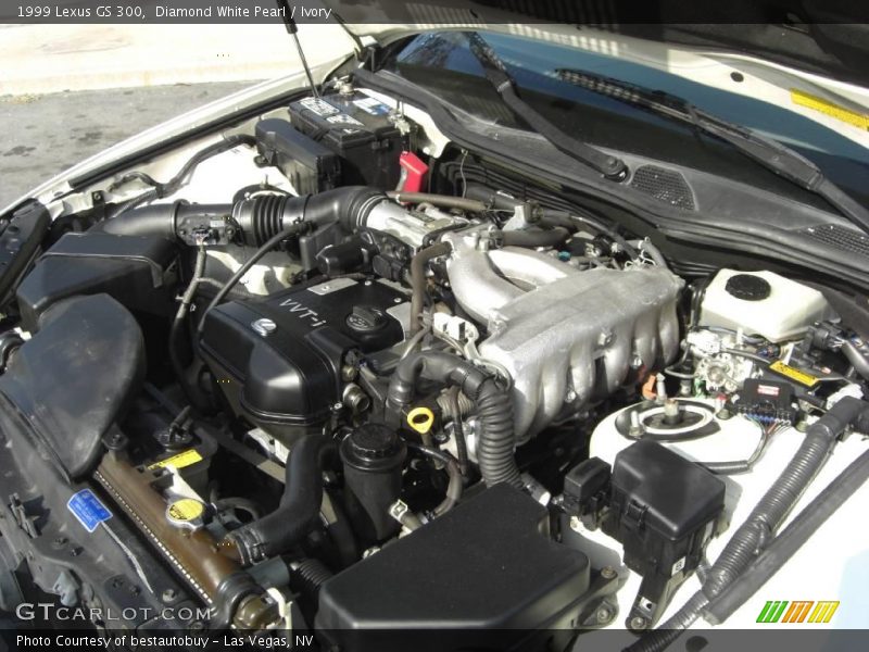 Diamond White Pearl / Ivory 1999 Lexus GS 300