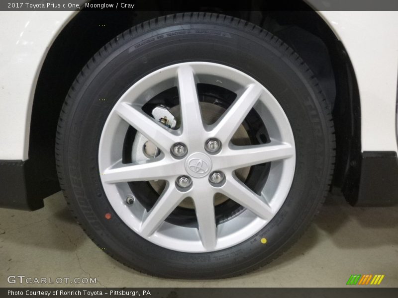 2017 Prius c One Wheel