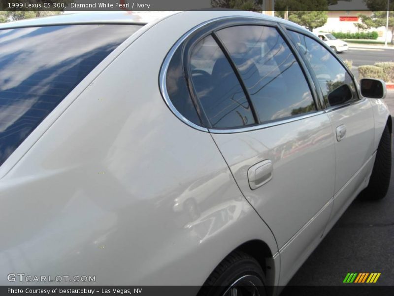 Diamond White Pearl / Ivory 1999 Lexus GS 300