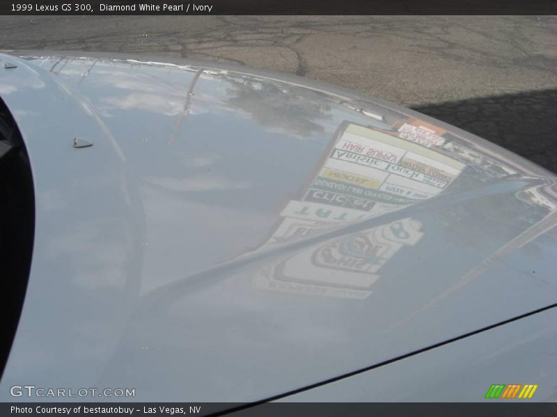 Diamond White Pearl / Ivory 1999 Lexus GS 300