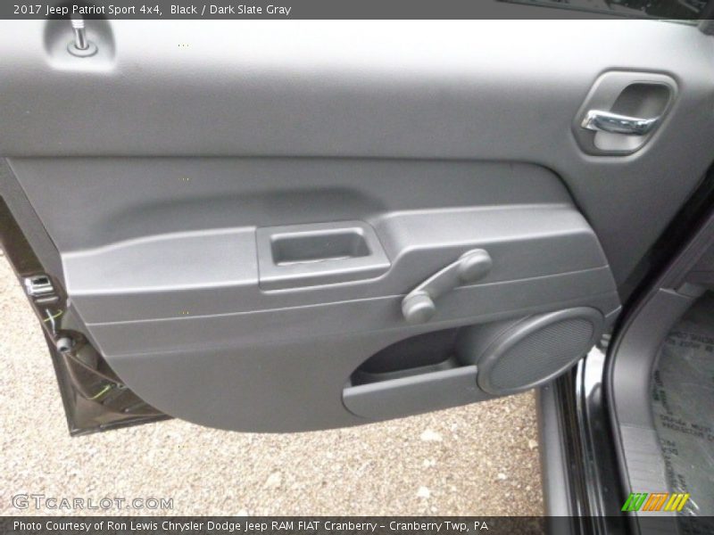 Black / Dark Slate Gray 2017 Jeep Patriot Sport 4x4