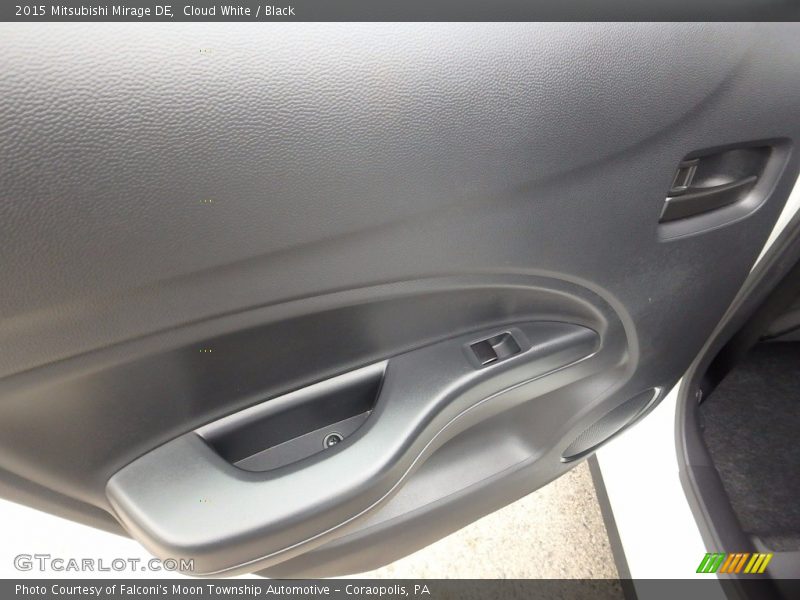Cloud White / Black 2015 Mitsubishi Mirage DE