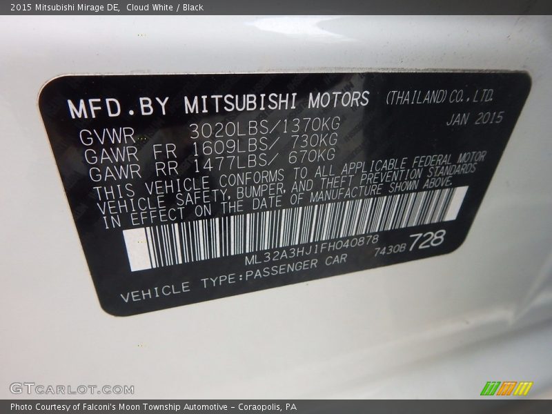 Cloud White / Black 2015 Mitsubishi Mirage DE