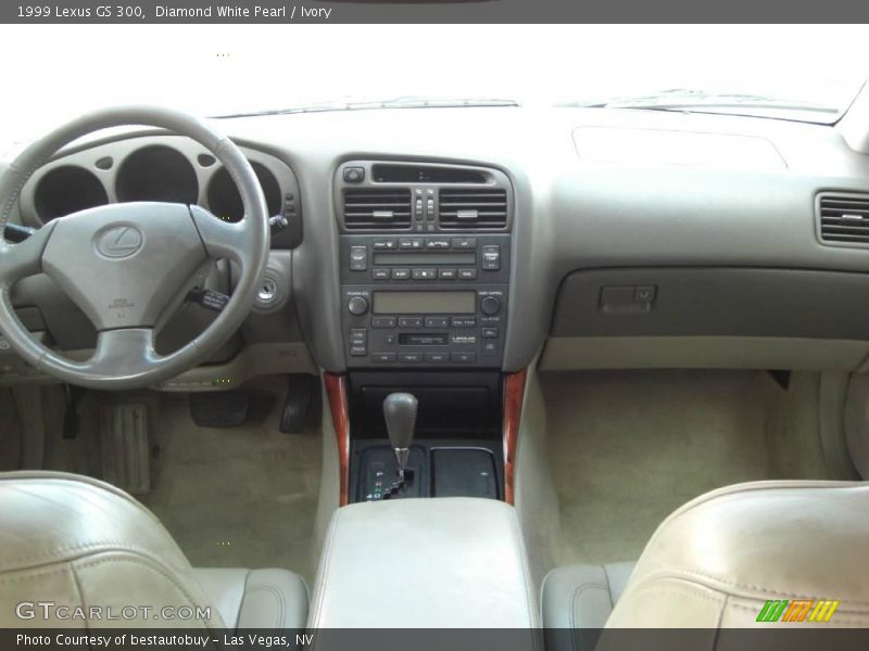 Diamond White Pearl / Ivory 1999 Lexus GS 300