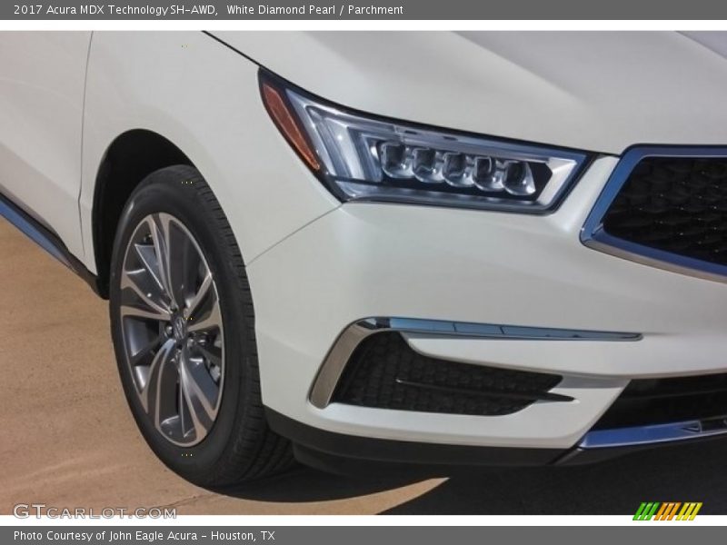 White Diamond Pearl / Parchment 2017 Acura MDX Technology SH-AWD