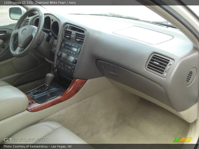 Diamond White Pearl / Ivory 1999 Lexus GS 300