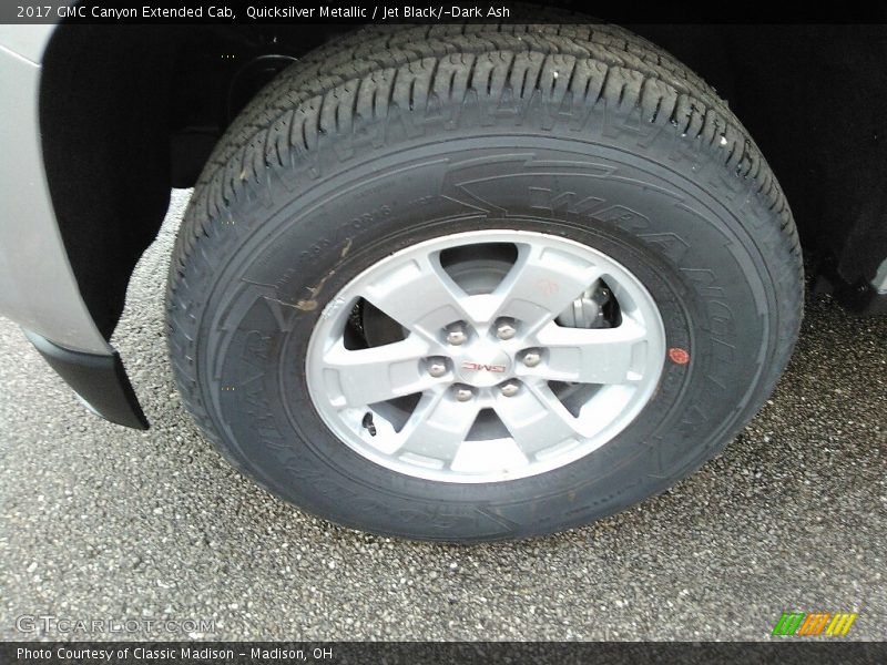 Quicksilver Metallic / Jet Black/­Dark Ash 2017 GMC Canyon Extended Cab