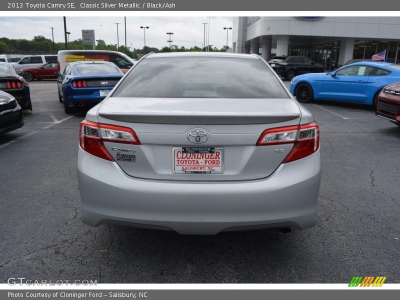 Classic Silver Metallic / Black/Ash 2013 Toyota Camry SE