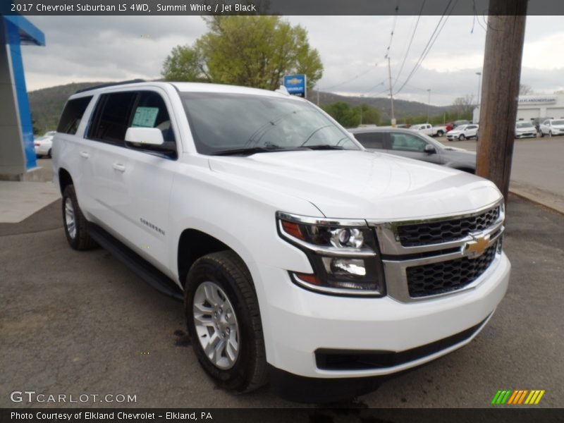 Summit White / Jet Black 2017 Chevrolet Suburban LS 4WD
