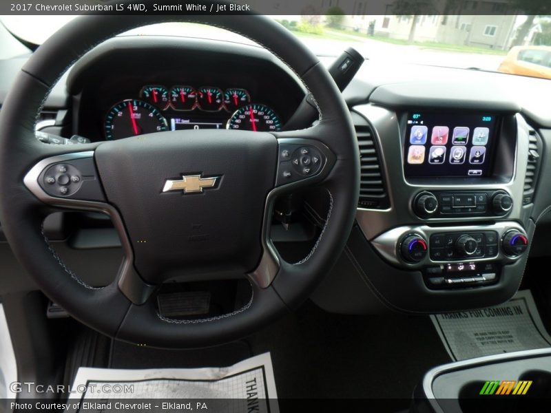 Summit White / Jet Black 2017 Chevrolet Suburban LS 4WD