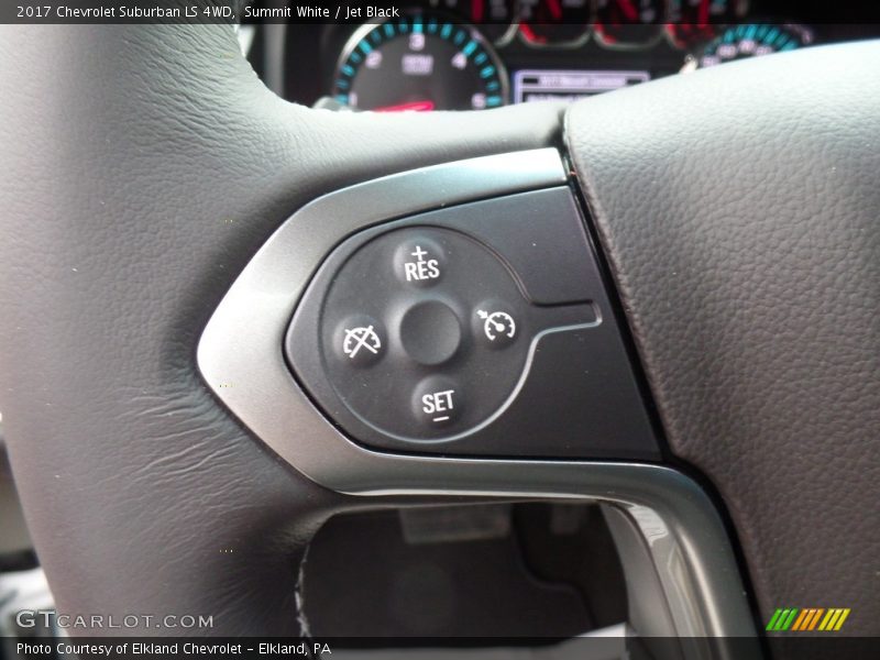 Summit White / Jet Black 2017 Chevrolet Suburban LS 4WD