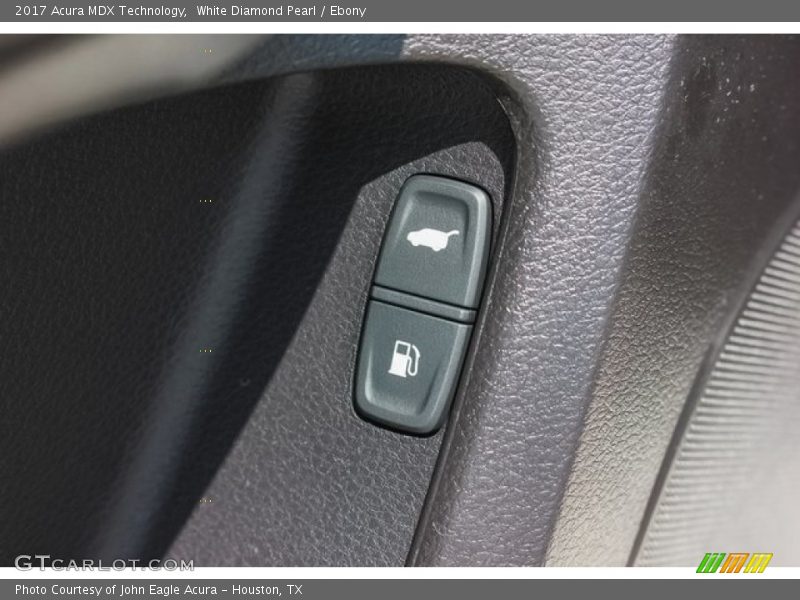 White Diamond Pearl / Ebony 2017 Acura MDX Technology