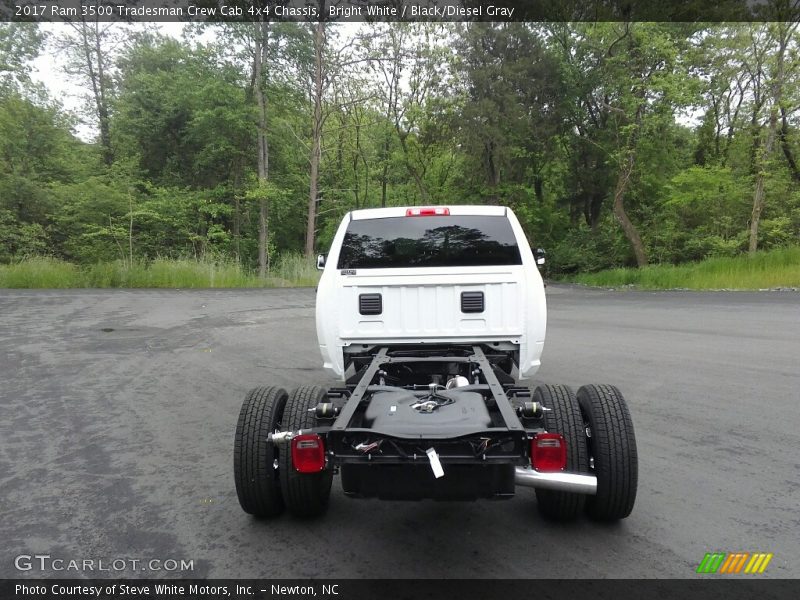 Bright White / Black/Diesel Gray 2017 Ram 3500 Tradesman Crew Cab 4x4 Chassis