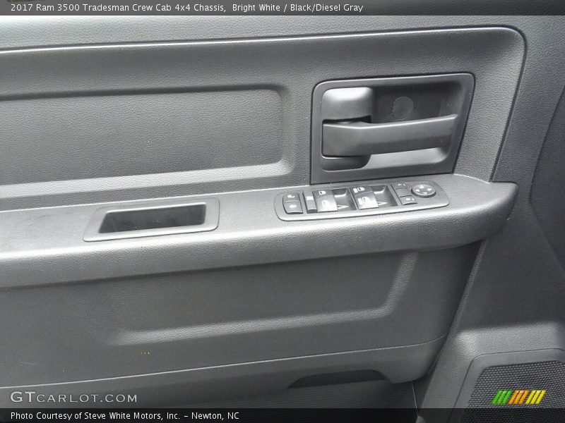 Bright White / Black/Diesel Gray 2017 Ram 3500 Tradesman Crew Cab 4x4 Chassis