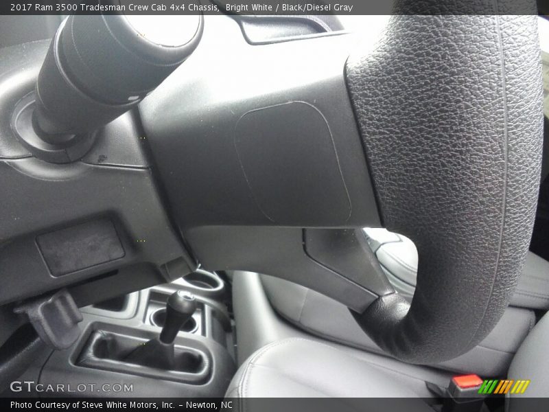 Bright White / Black/Diesel Gray 2017 Ram 3500 Tradesman Crew Cab 4x4 Chassis