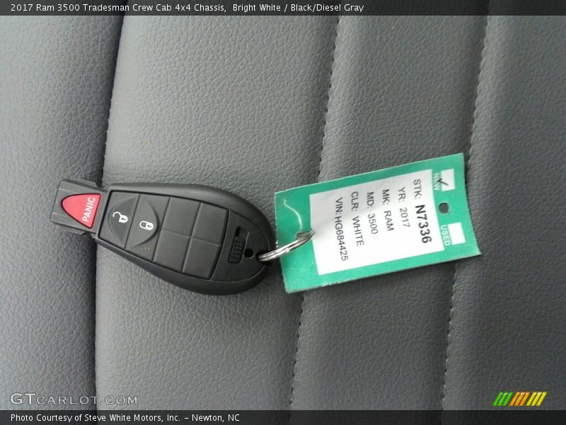 Bright White / Black/Diesel Gray 2017 Ram 3500 Tradesman Crew Cab 4x4 Chassis