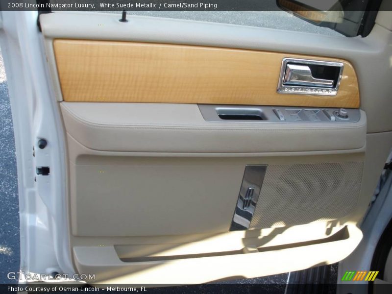 White Suede Metallic / Camel/Sand Piping 2008 Lincoln Navigator Luxury