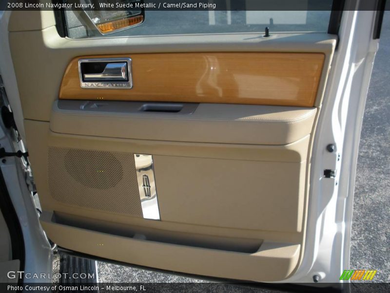 White Suede Metallic / Camel/Sand Piping 2008 Lincoln Navigator Luxury