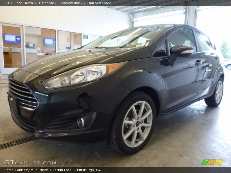 Shadow Black / Charcoal Black 2016 Ford Fiesta SE Hatchback