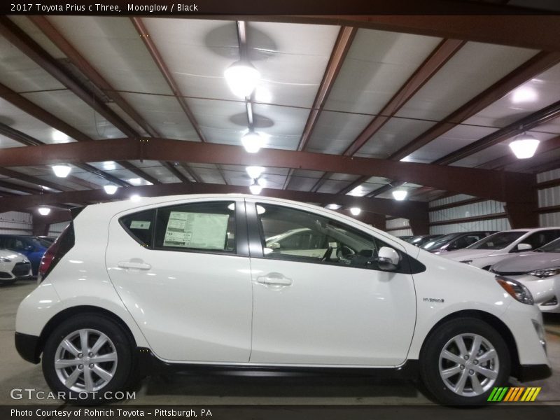 Moonglow / Black 2017 Toyota Prius c Three