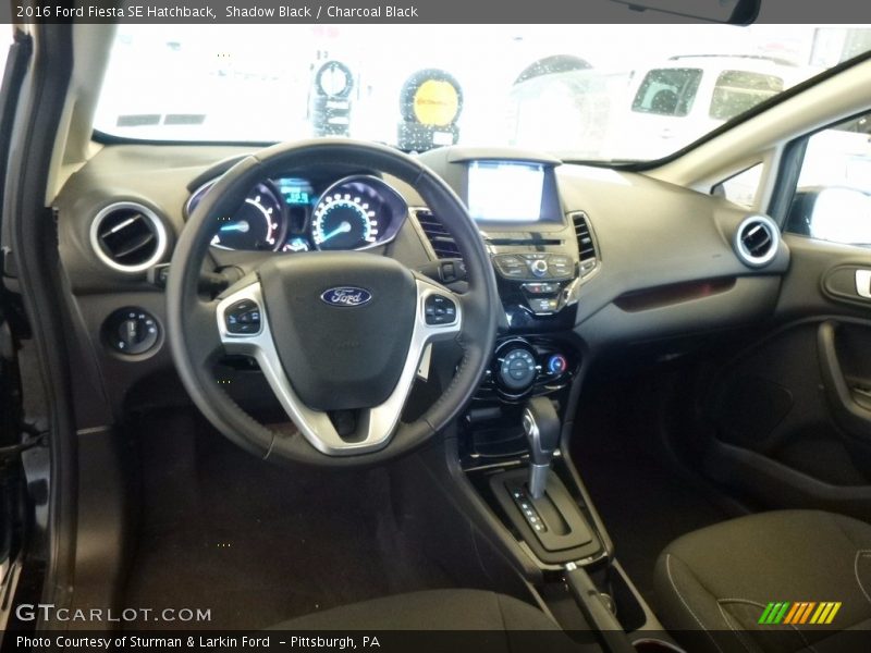 Shadow Black / Charcoal Black 2016 Ford Fiesta SE Hatchback