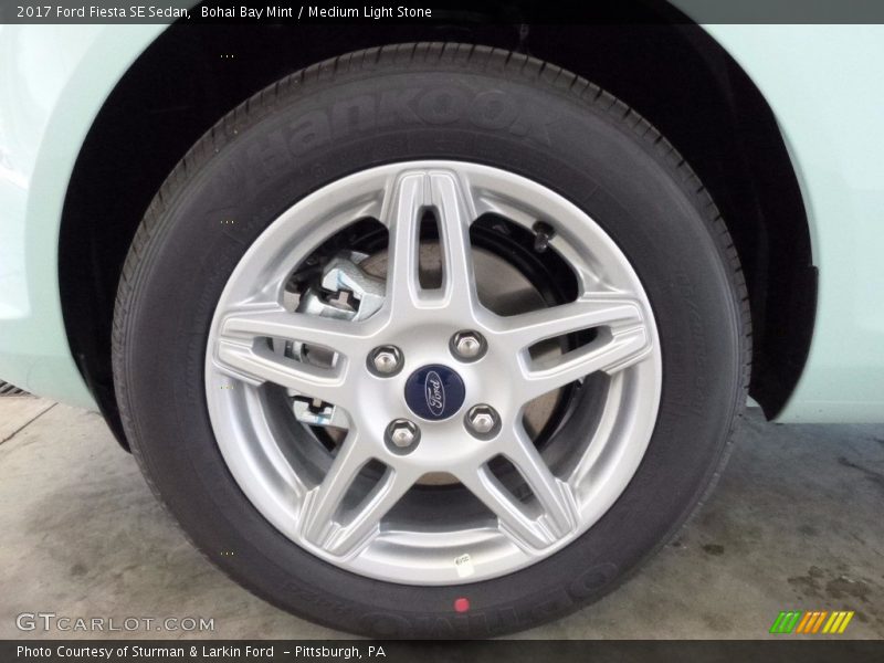  2017 Fiesta SE Sedan Wheel