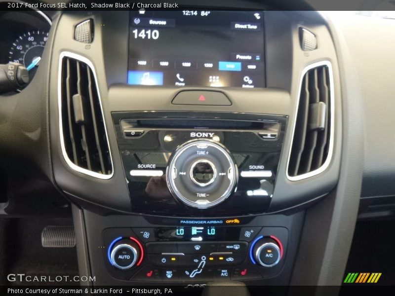 Shadow Black / Charcoal Black 2017 Ford Focus SEL Hatch