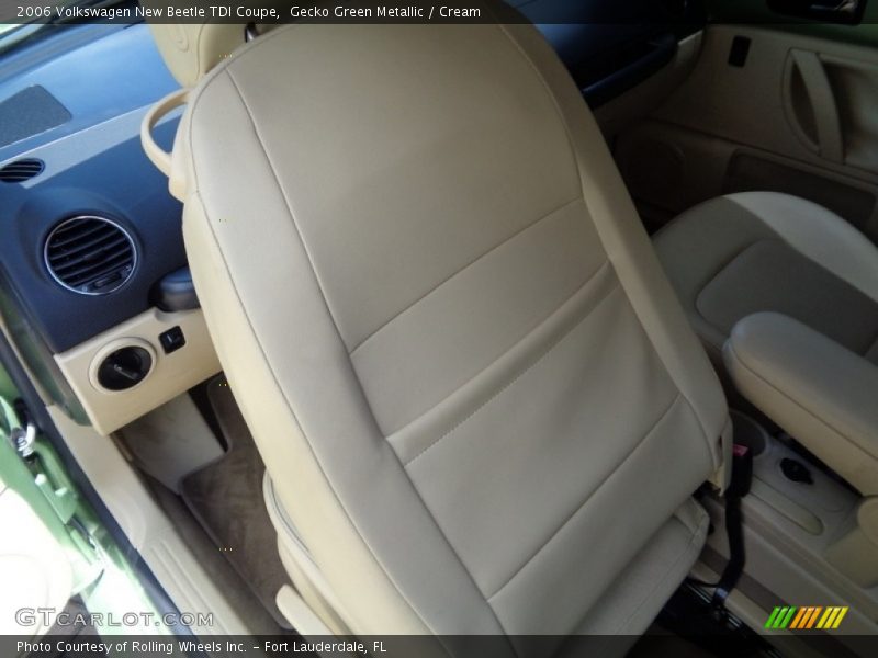 Gecko Green Metallic / Cream 2006 Volkswagen New Beetle TDI Coupe