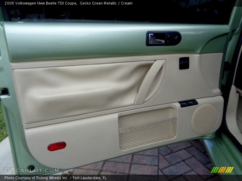 Gecko Green Metallic / Cream 2006 Volkswagen New Beetle TDI Coupe