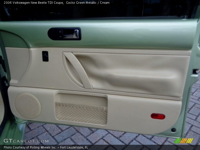 Gecko Green Metallic / Cream 2006 Volkswagen New Beetle TDI Coupe