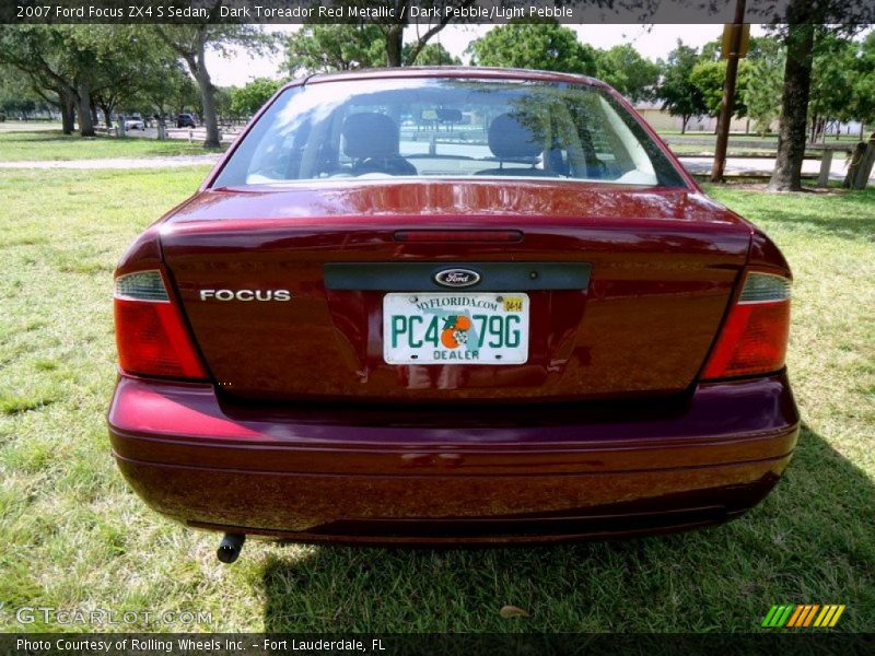 Dark Toreador Red Metallic / Dark Pebble/Light Pebble 2007 Ford Focus ZX4 S Sedan