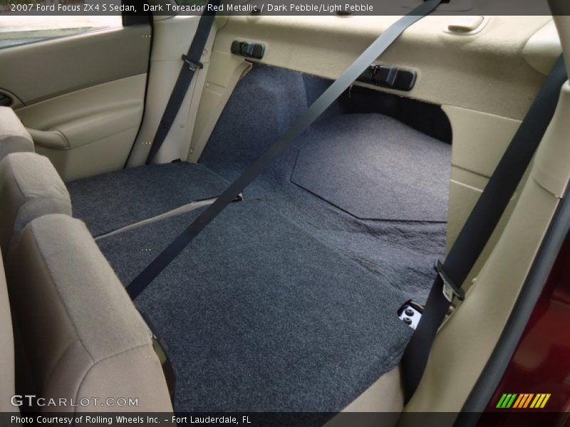 Dark Toreador Red Metallic / Dark Pebble/Light Pebble 2007 Ford Focus ZX4 S Sedan