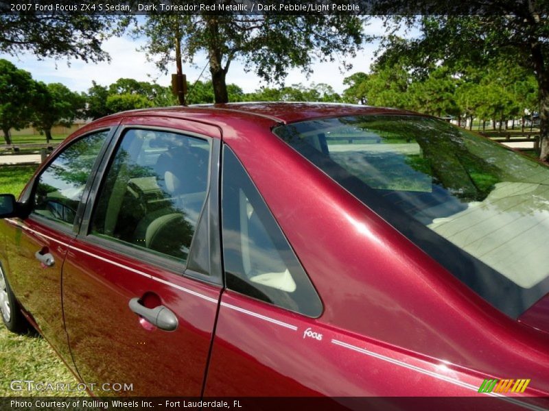Dark Toreador Red Metallic / Dark Pebble/Light Pebble 2007 Ford Focus ZX4 S Sedan