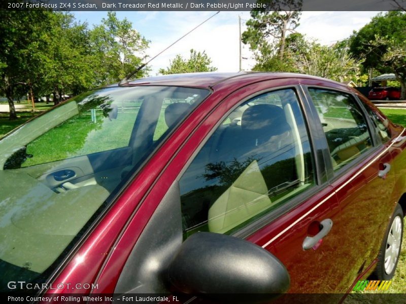 Dark Toreador Red Metallic / Dark Pebble/Light Pebble 2007 Ford Focus ZX4 S Sedan