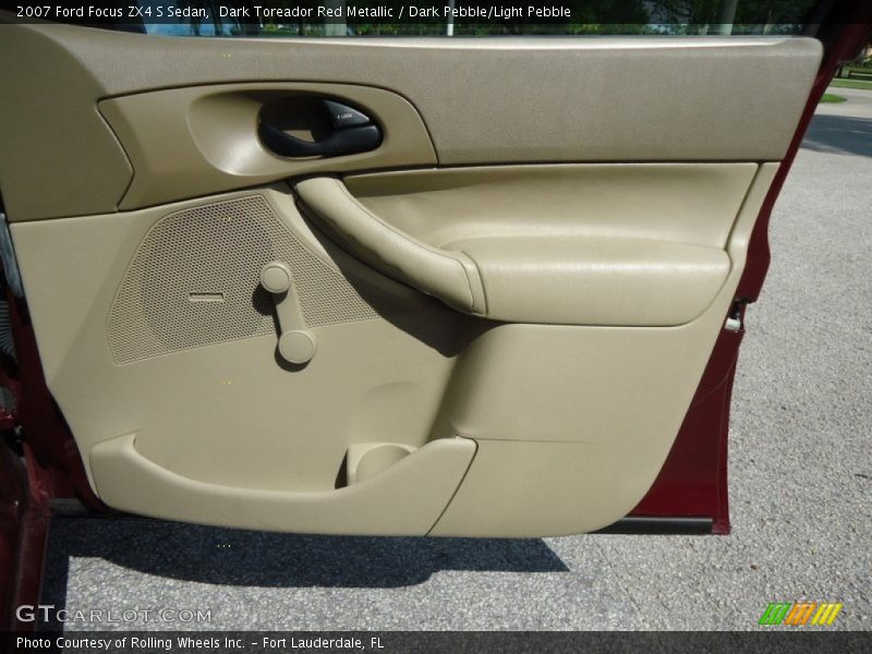 Dark Toreador Red Metallic / Dark Pebble/Light Pebble 2007 Ford Focus ZX4 S Sedan
